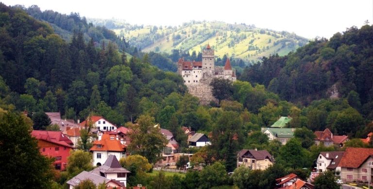 Castele din Transilvania – tur ghidat în inima Carpaților Castele din Transilvania – tur ghidat în inima Carpaților